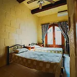 Villa Getaway With Private Pool Sannat